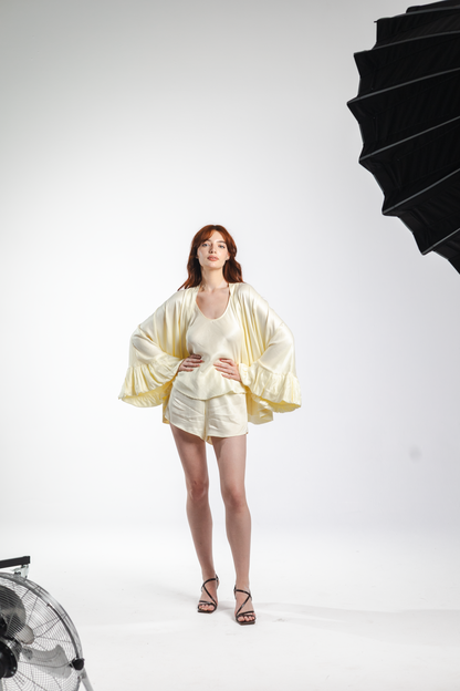 Déjà Vu – light yellow lyocell kimono set with wide flounce sleeves, front view